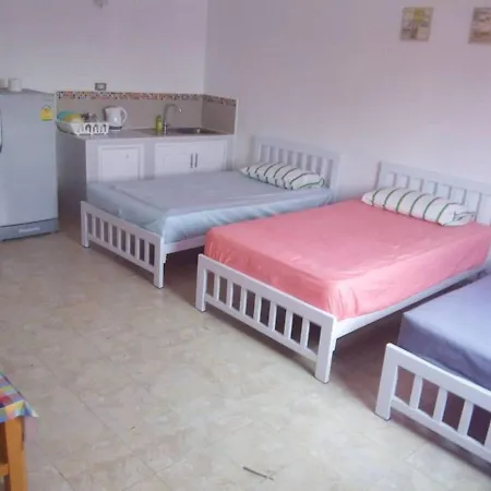 Room In Condo - Impact Thunder Dome Service Taxi